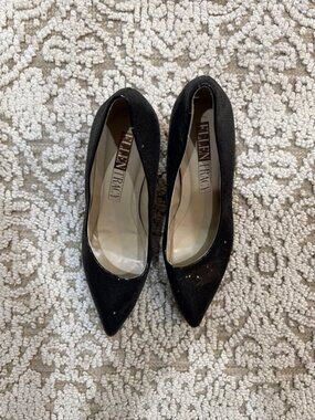 Size 7 1/2 Ellen Tracy black pumps with bling!